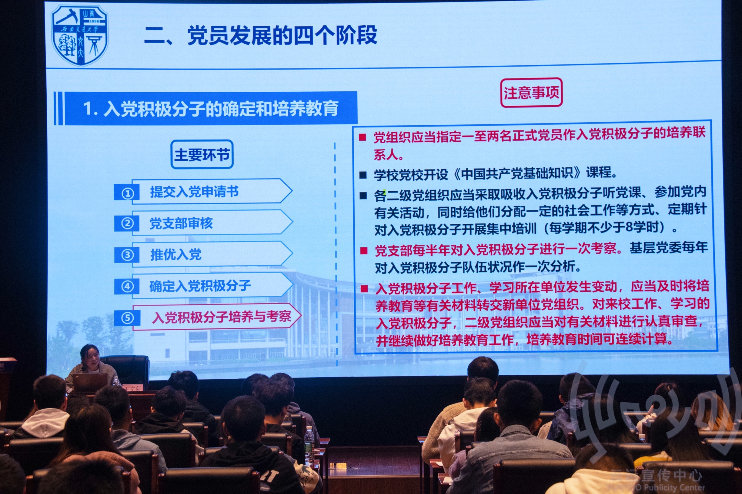 1635837988050092450.jpg 2018895828917e2994876eb9ea987bb.jpg