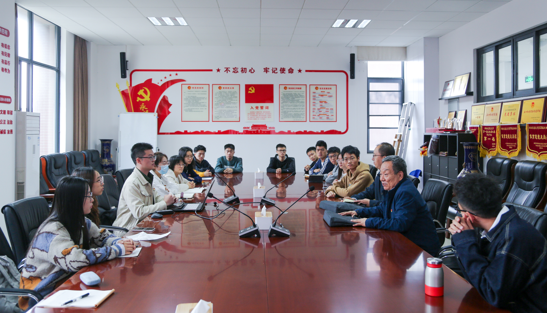 1634779358687097230.jpg 3657d942055a6915b75770eda8a831c.jpg